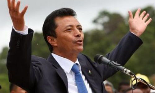Comment l&rsquo;ex-pr&eacute;sident malgache Marc Ravalomanana tente de revenir  